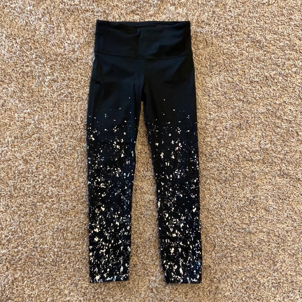 NWOT Lululemon speed Wunder Under foil Speckled.  Size 4.  23 inch inseam
